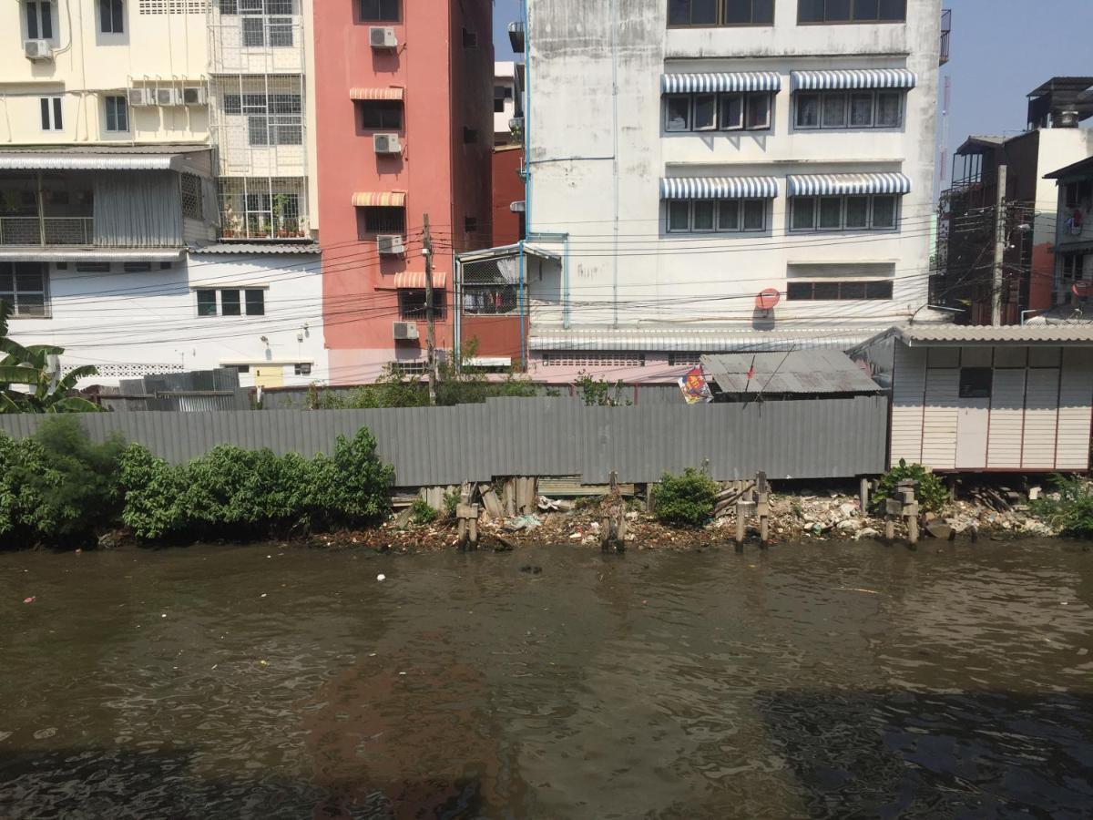 Nacorn Hostel Bangkok Exterior photo