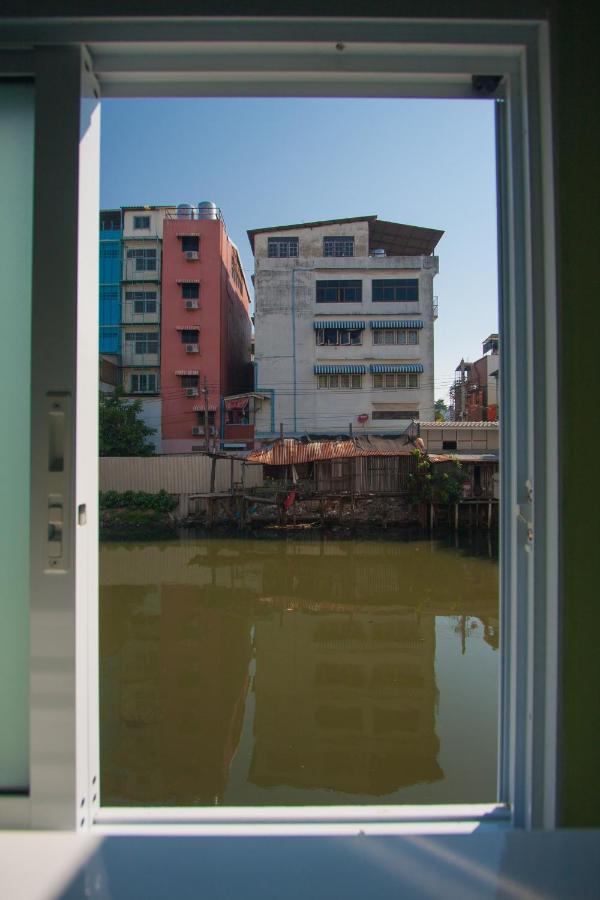 Nacorn Hostel Bangkok Exterior photo