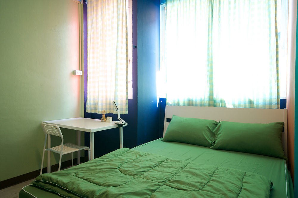 Nacorn Hostel Bangkok Exterior photo