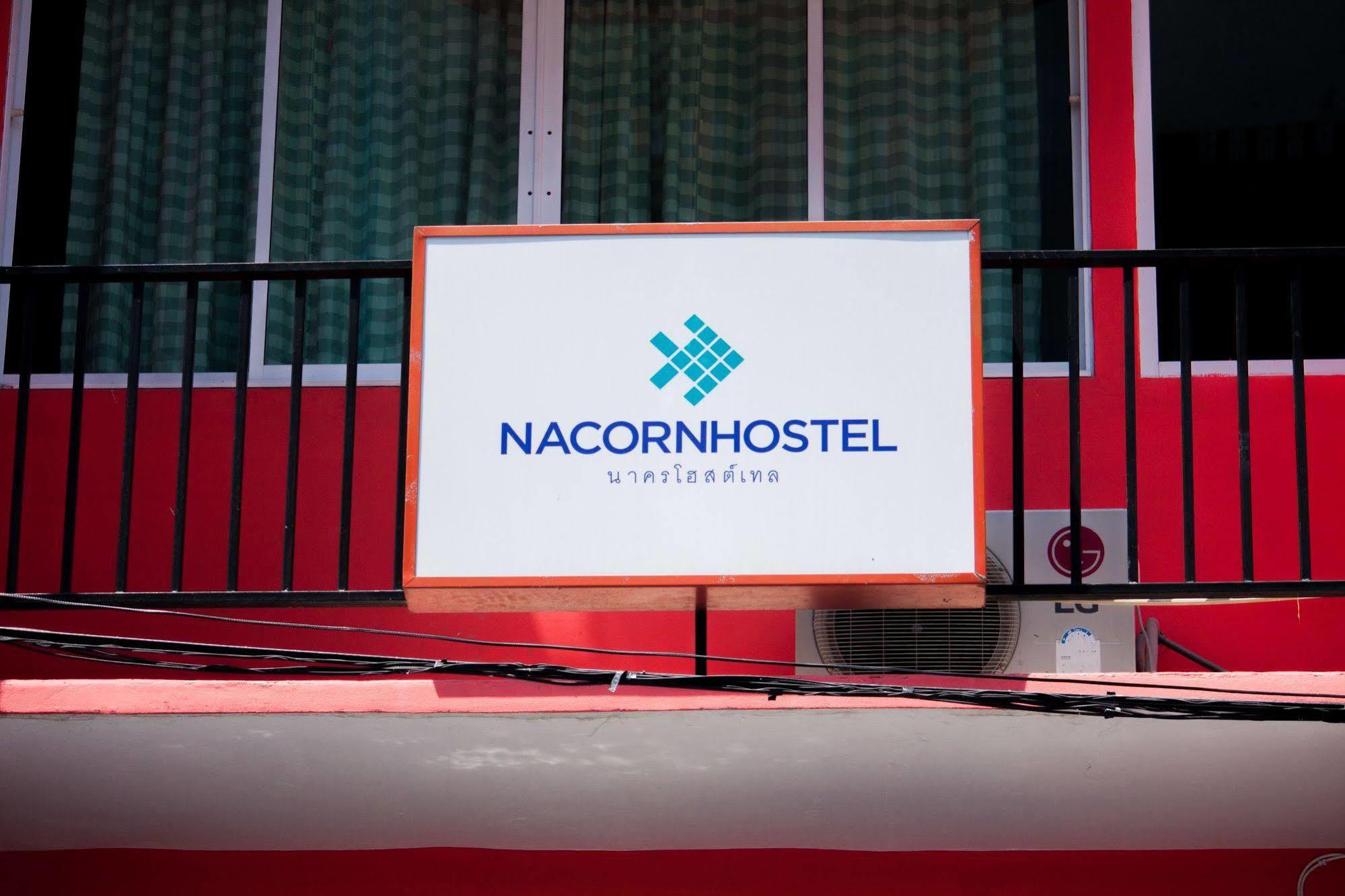 Nacorn Hostel Bangkok Exterior photo