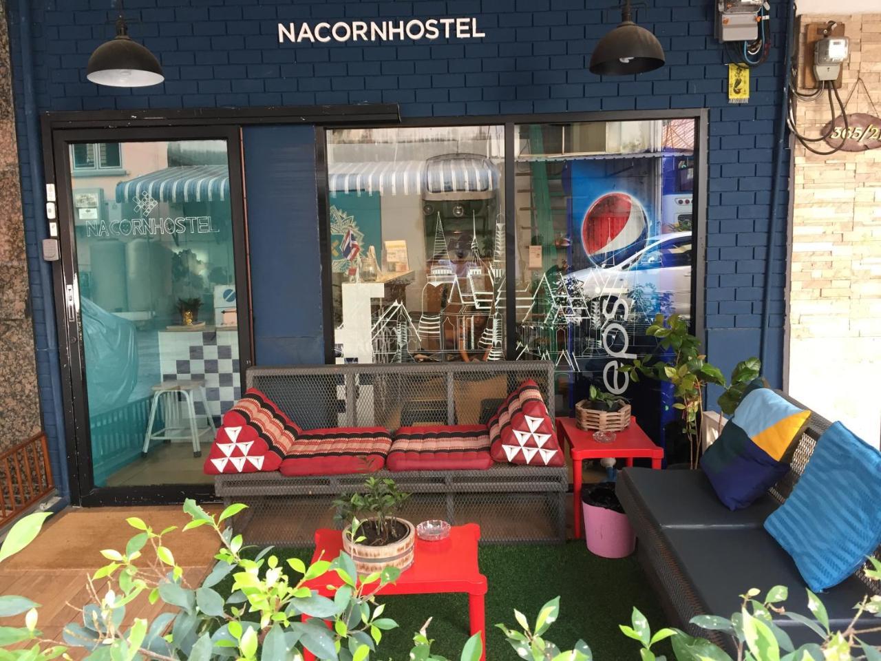 Nacorn Hostel Bangkok Exterior photo